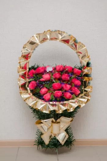 Корзина траурная на похороны