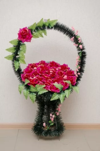 Корзина траурная на похороны