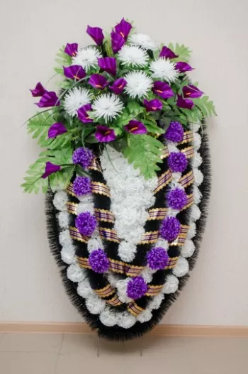 Венок на похороны