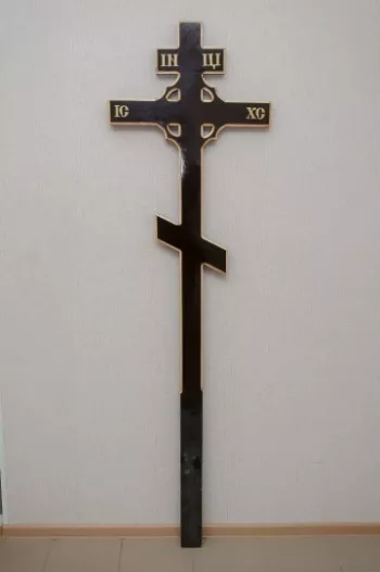 Крест могильный деревянный